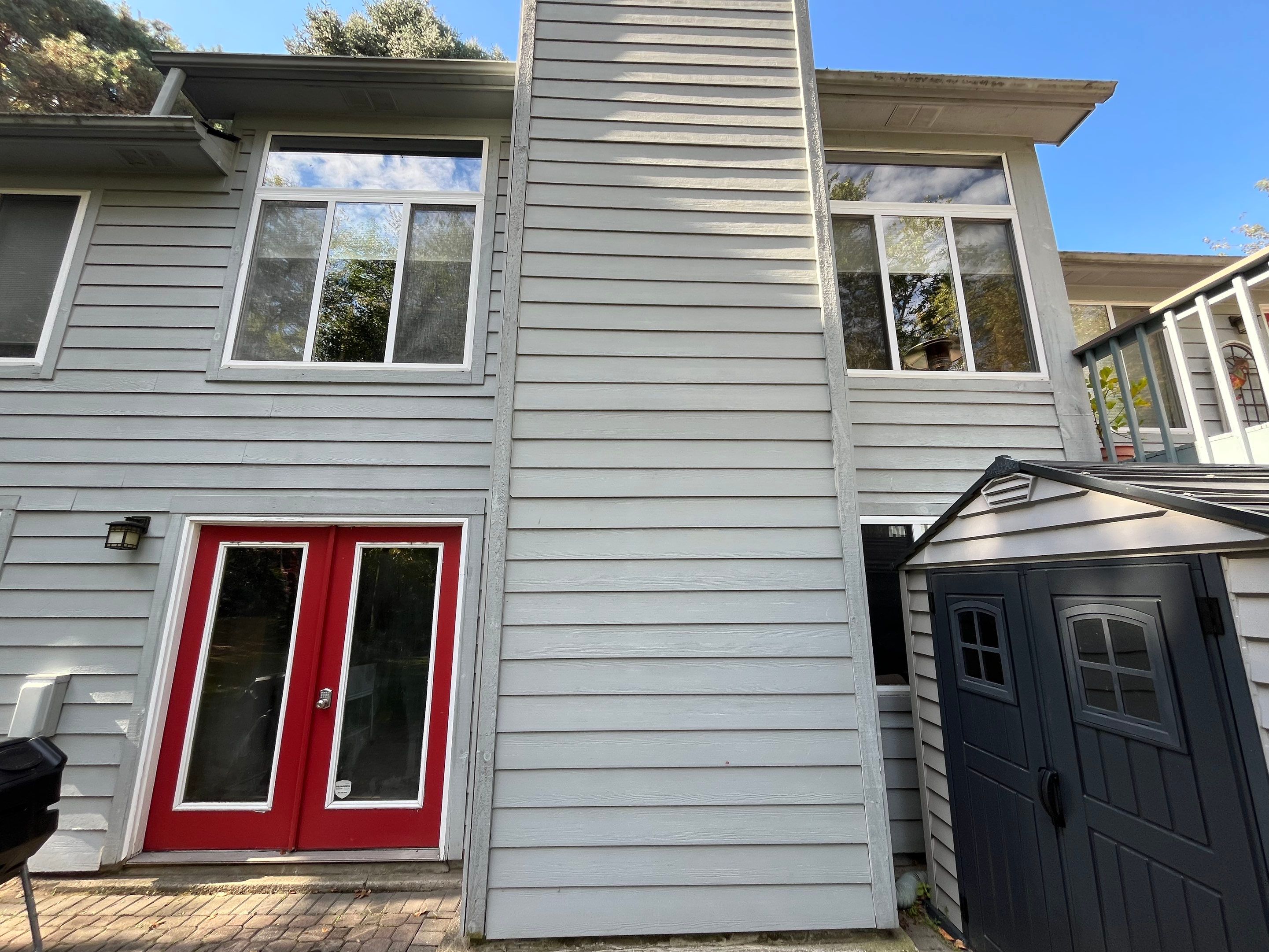 Siding Replacement using Ascend Laguna Blue by 180 Contractors