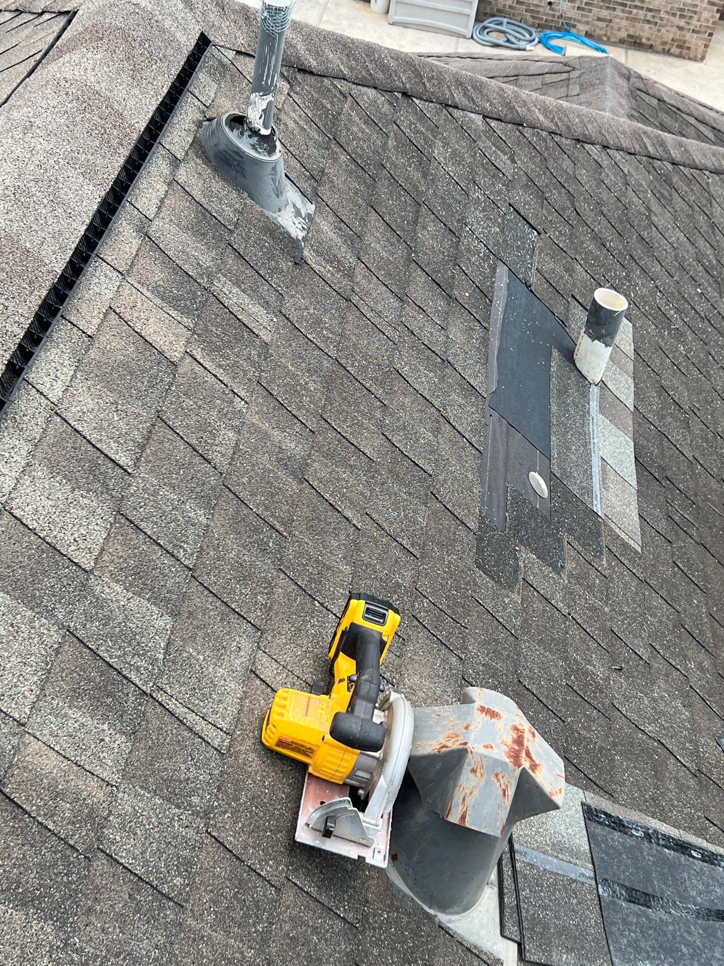 Hail Damage using Owen's Corning Duration (Lifetime) Shingles by Roof Repair Company