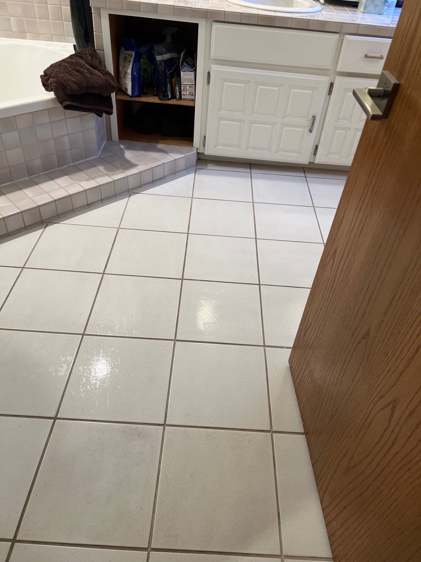 House cleaning in Lake Oswego by Cloud 9 Professional Cleaning Services