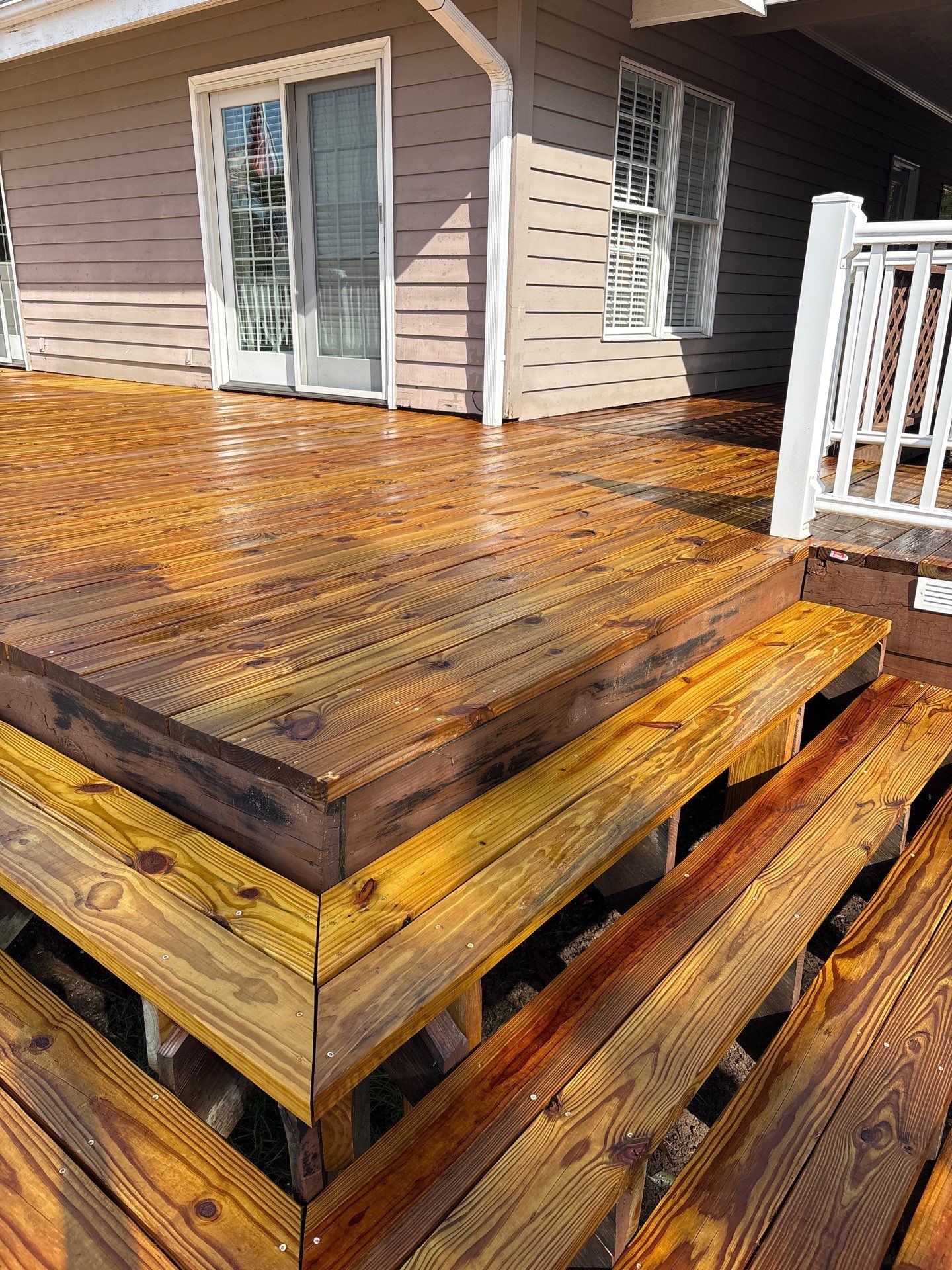Wood Deck using Wood Sealant by DuraSeal