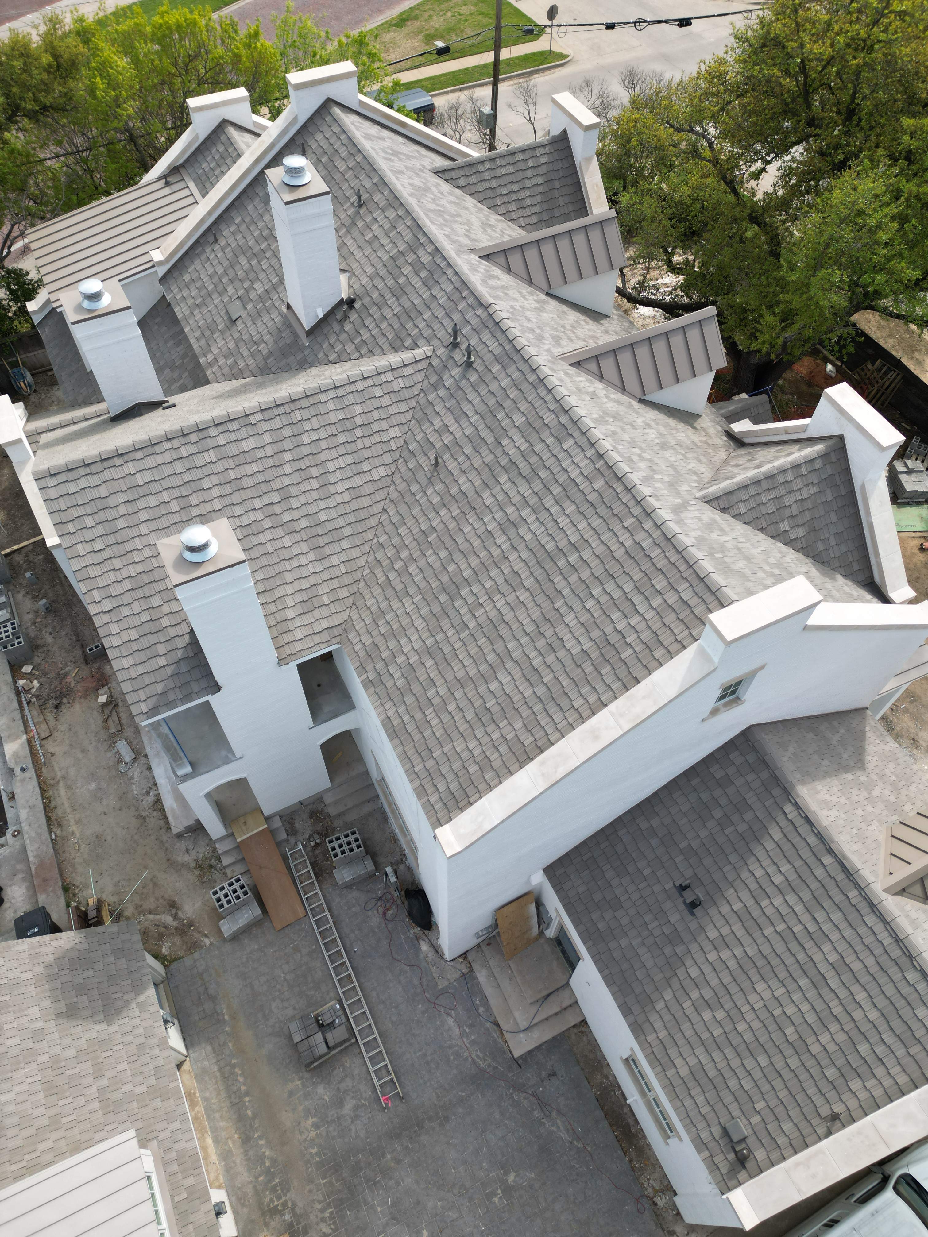 Residential Roofing Installation using DaVinci Multi Width Shake by Harvey Roofing & Construction