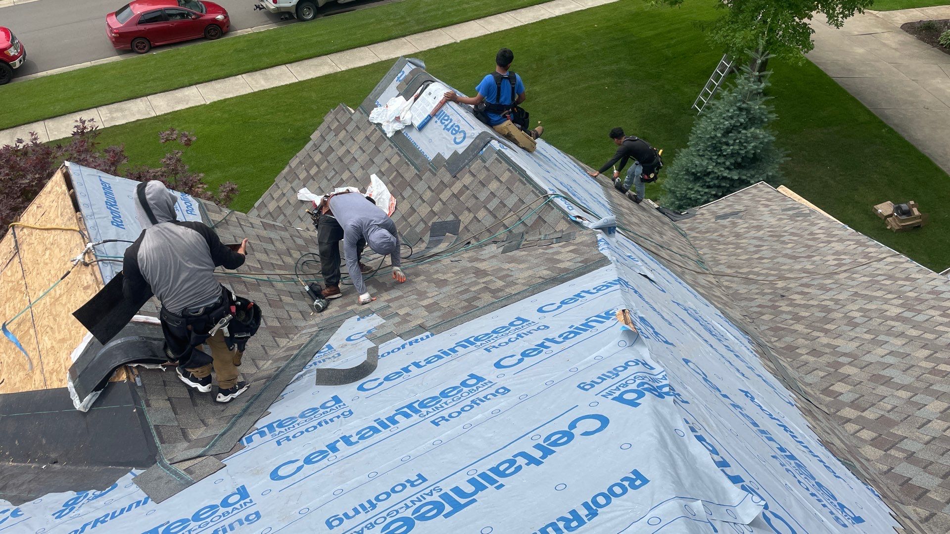 Roof Replacement using CertainTeed Landmark by 180 Contractors