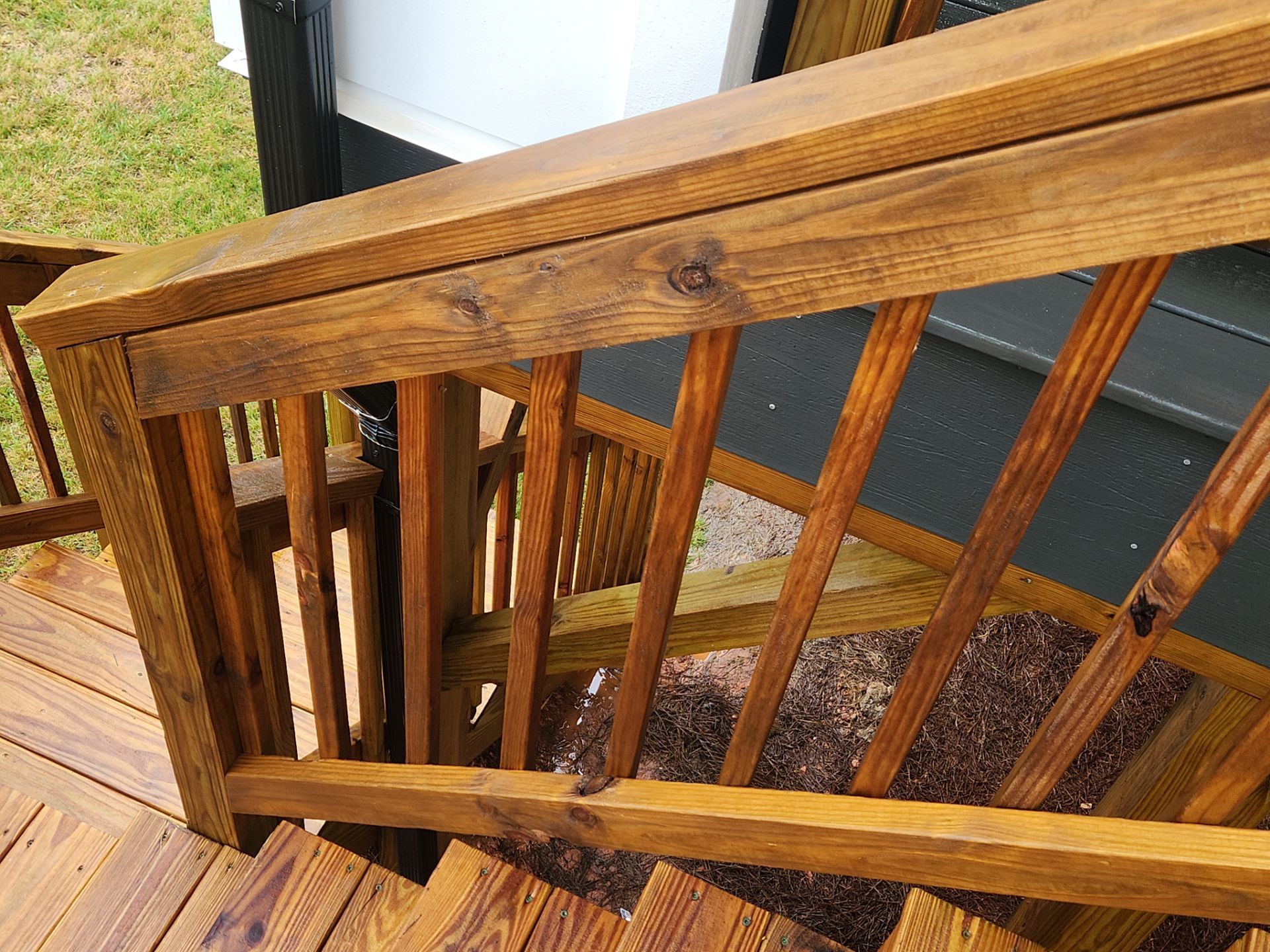 Deck using Wood Sealant by DuraSeal