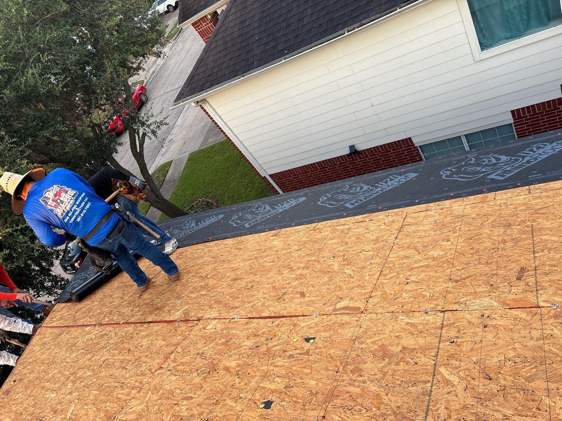 Residential Roofing Installation using Owen's Corning Duration (Lifetime) Shingles by Roof Repair Company
