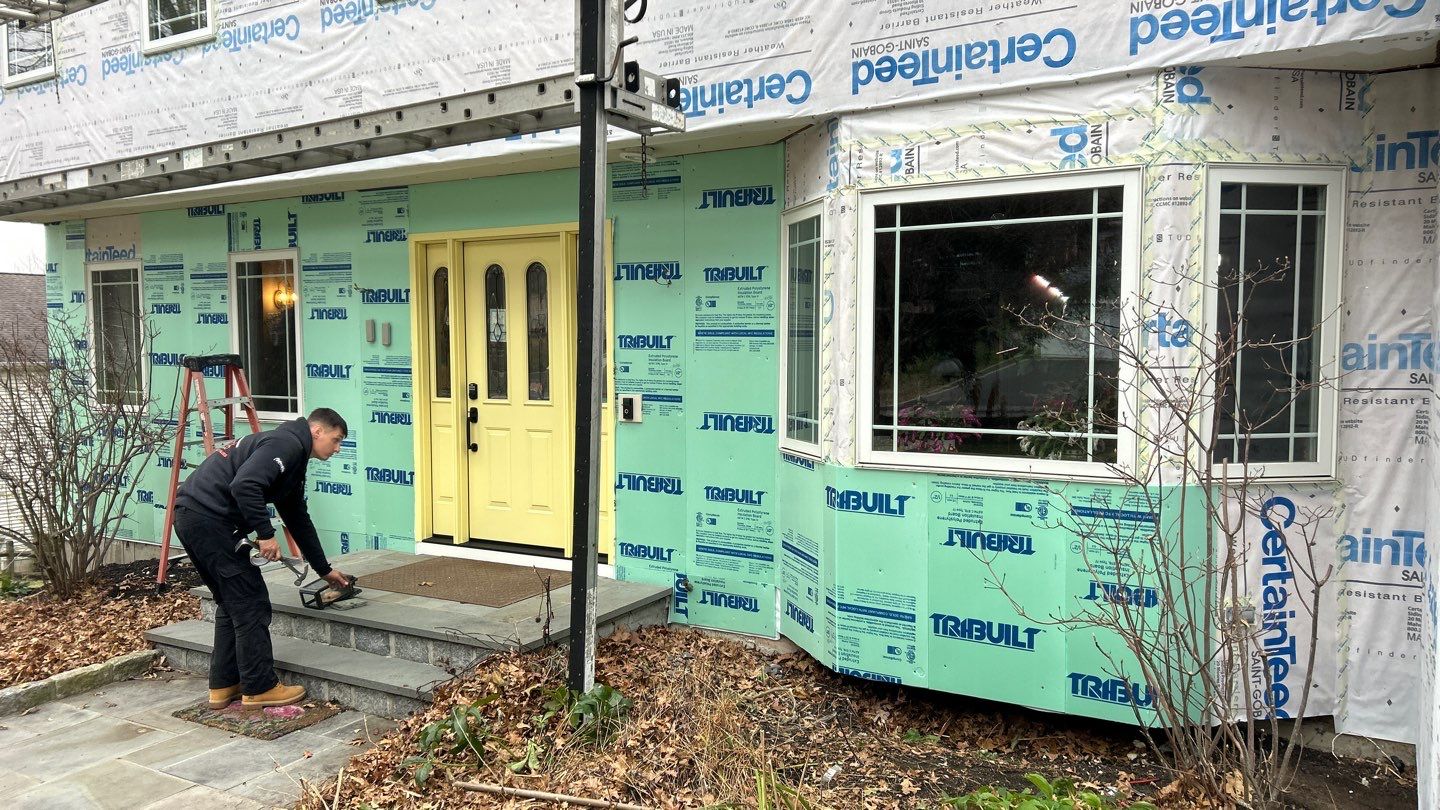 Beautiful Siding transformation using Cert. Cedar Impressions D/7 Perfection, Straight Bottom, Bermuda Blue by DiGiorgi Roofing and Siding Inc