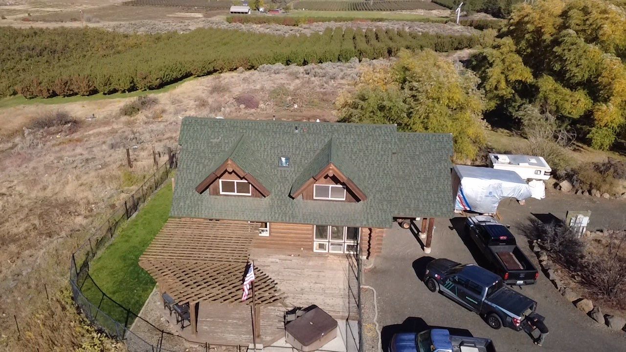 Residential Roofing Replacement on Custom Log Home in Tieton by Alpine Roofing