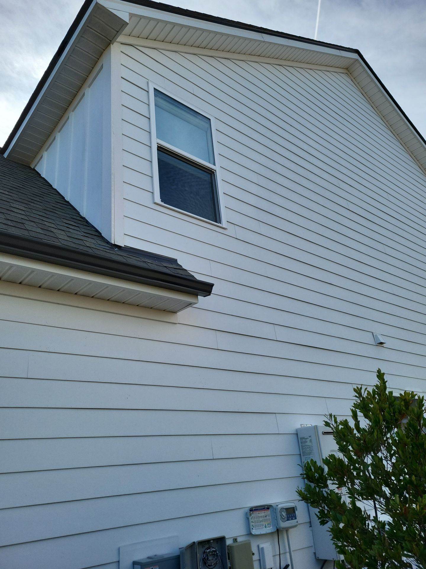 Insurance Workscope Hardie Board Repair using James Hardie HZ10 Plank Smooth  by RGR Construction and Roofing, LLC
