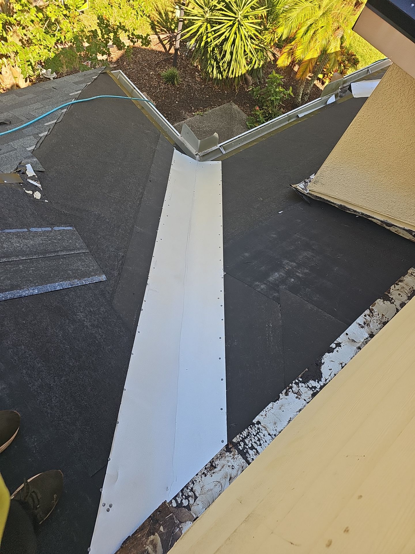 Project in Palmetto 34221 by Mitchell Roofing Company LLC