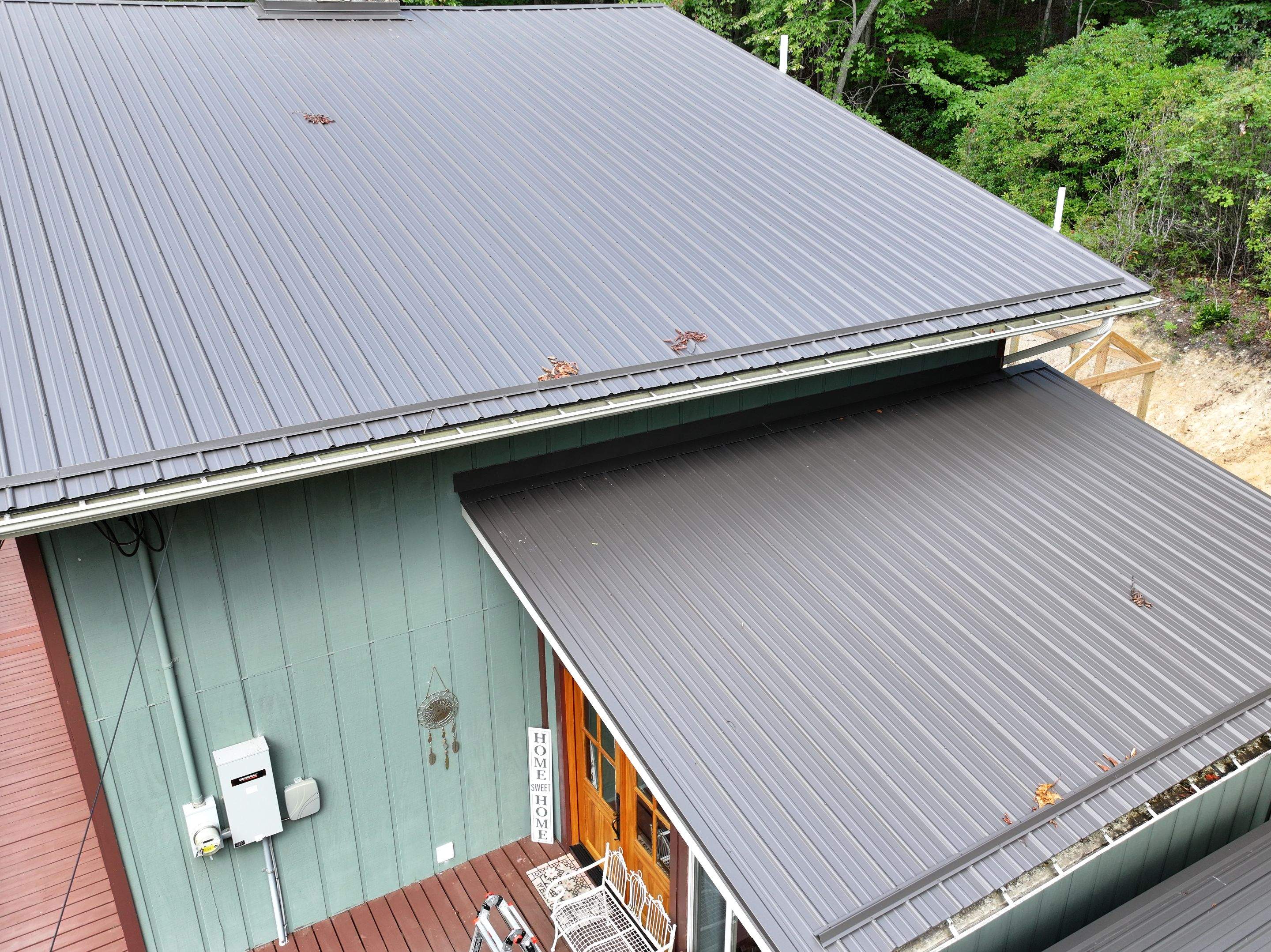 Taylor Residence by Omnia Roofing