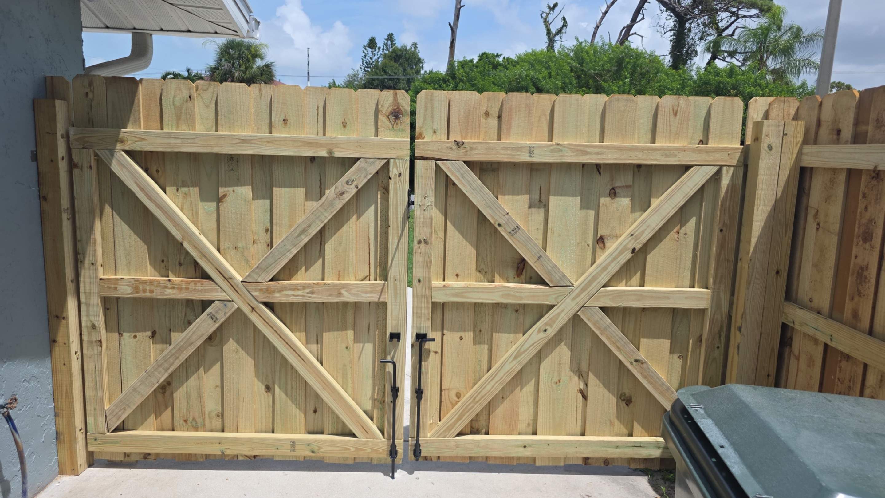 Custom Wood Privacy Fence and Double Gate in Venice by True Fence LLC