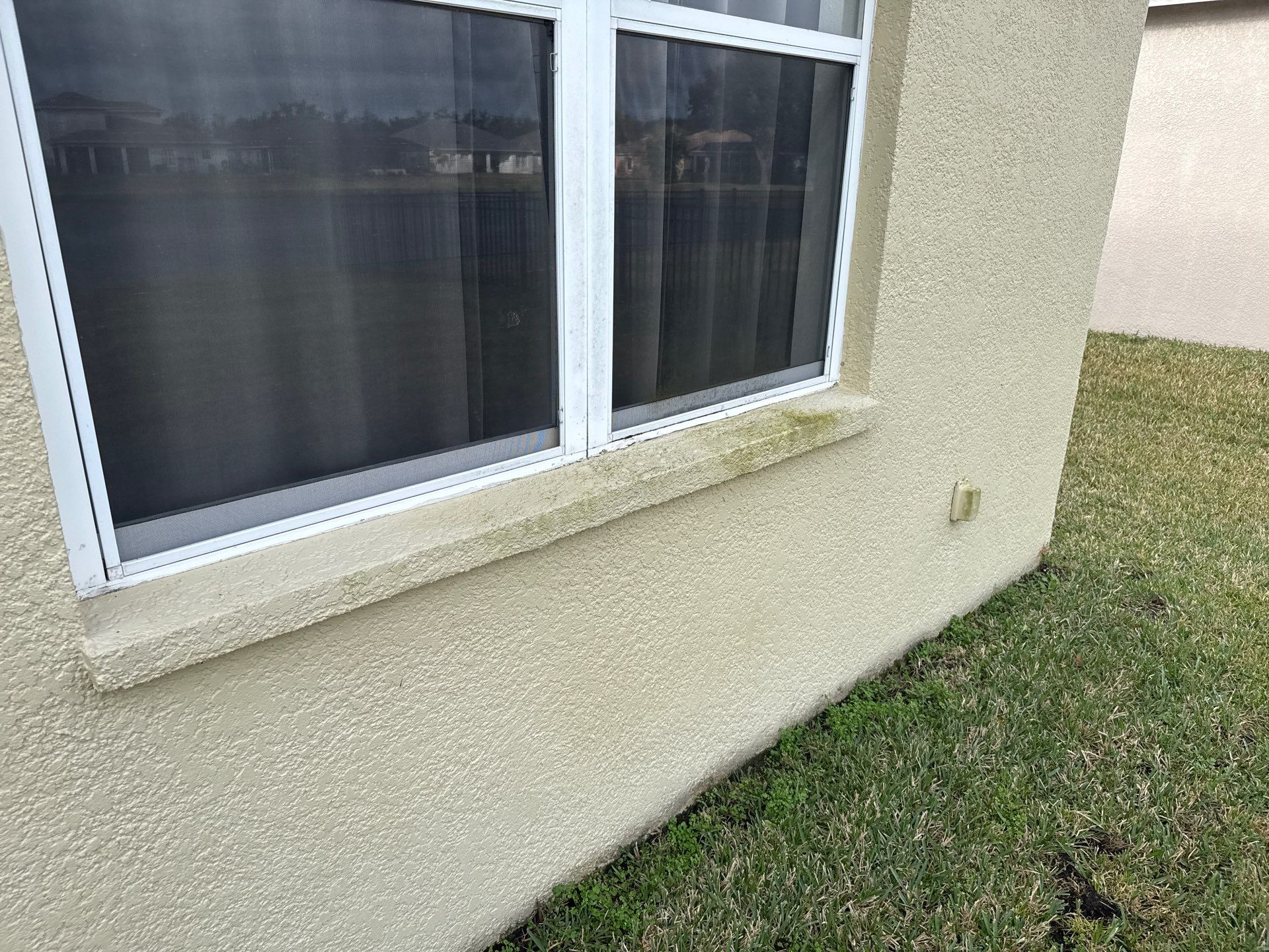 House Wash Removing Heavy Algae Buildup | River Plantation, Parrish FL by Sunshine AquaWash