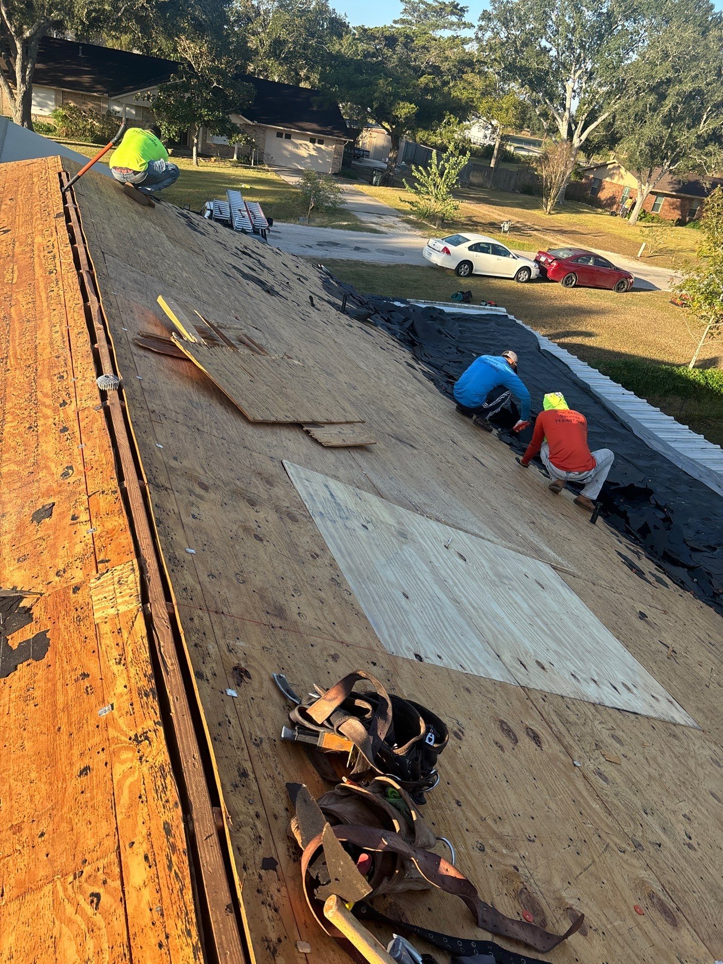 Residential Roofing Installation using Owen's Corning Duration (Lifetime) Shingles by Roof Repair Company