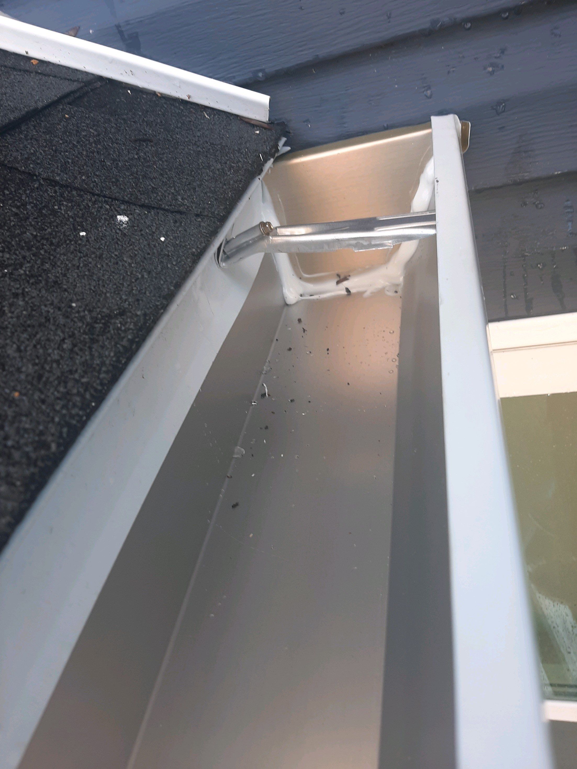 Gutter Installation using K-Style Seamless Gutters by Gutter Professors