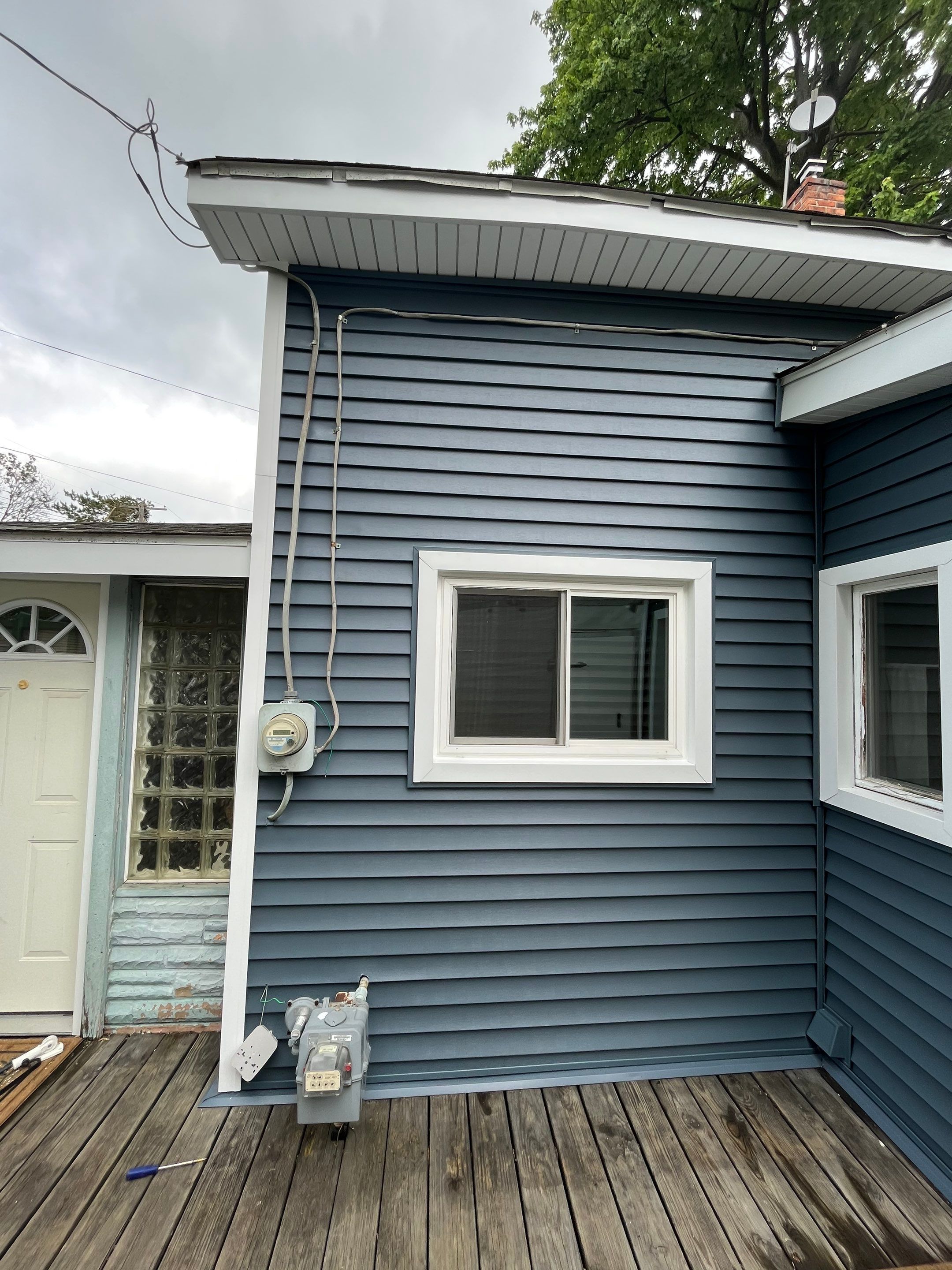 Siding Replacement using CertainTeed Restoration Classis D4 by 180 Contractors