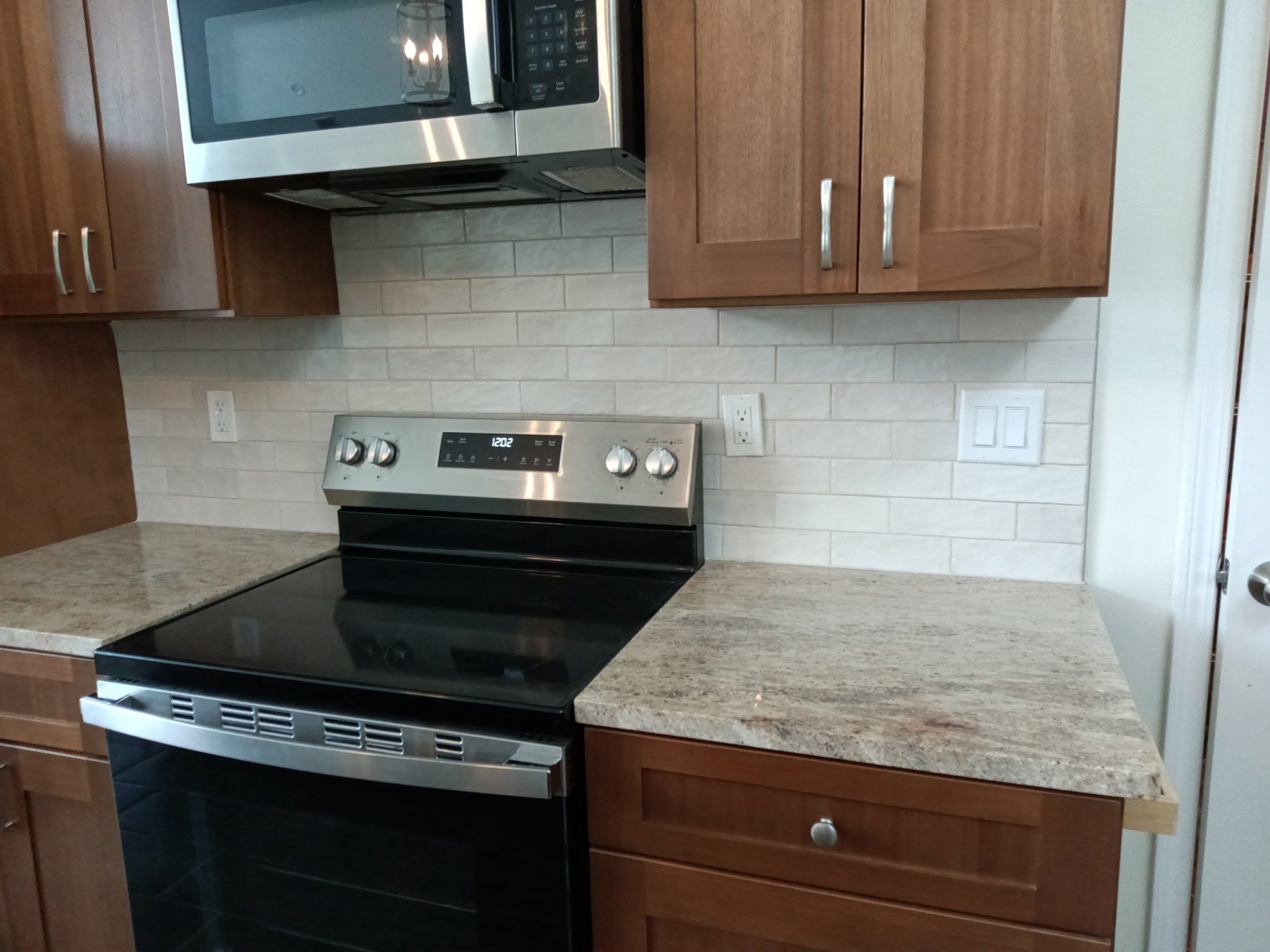 Backsplash Fix From Previous Install by Axtra Hand