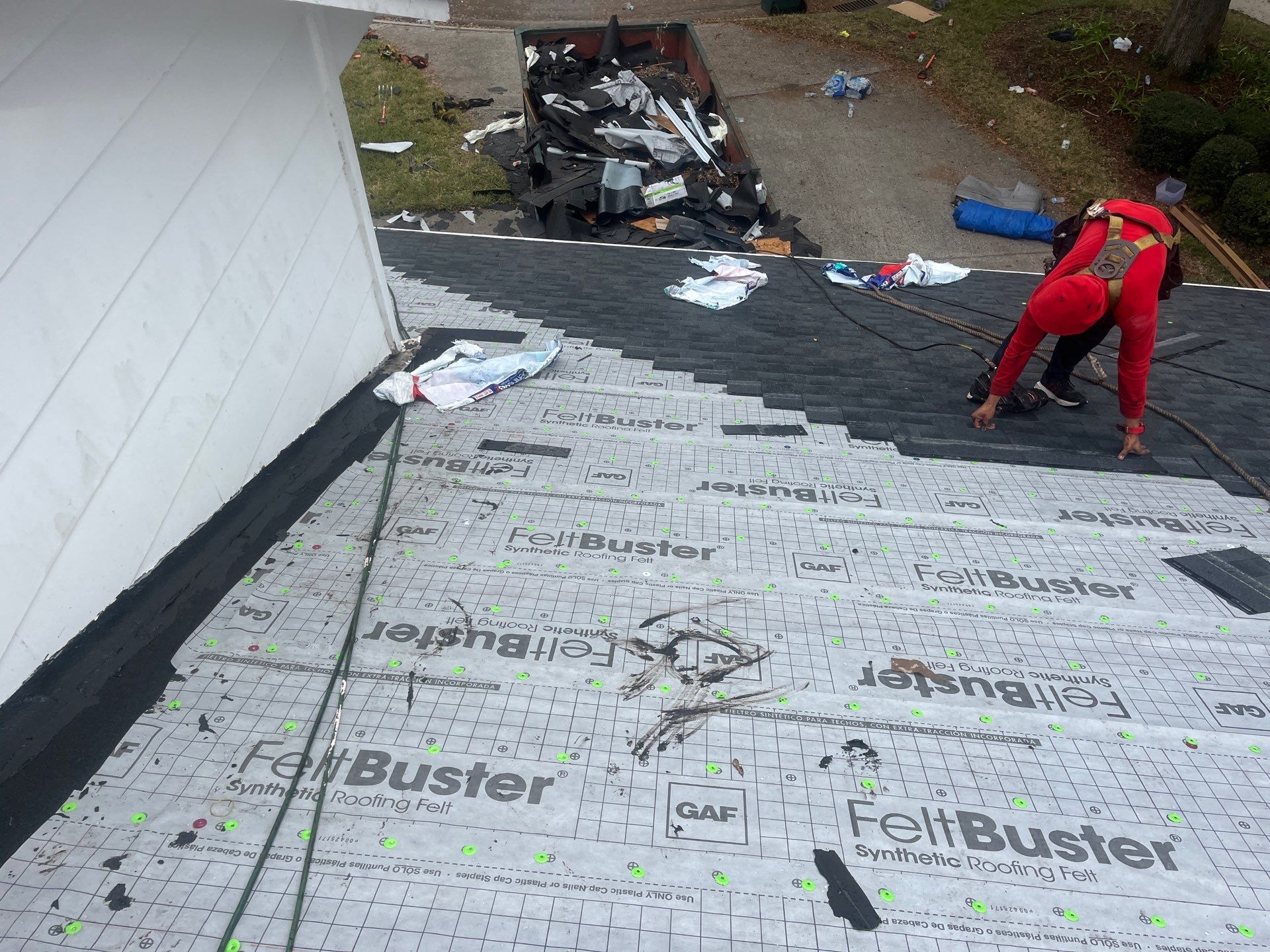 GAF Charcoal Architectural Shingle - Re-roof by Endless Summer Roofing Co.