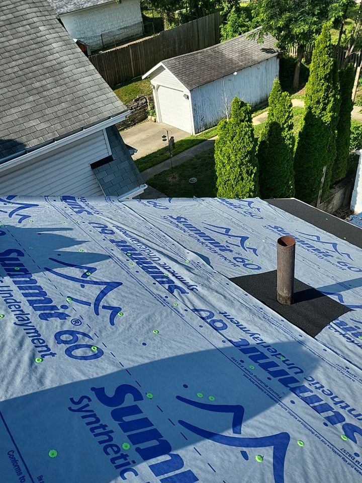 ATLAS PINNACLE COLOR: COASTAL GRANITE by Eagle Eye Roofing