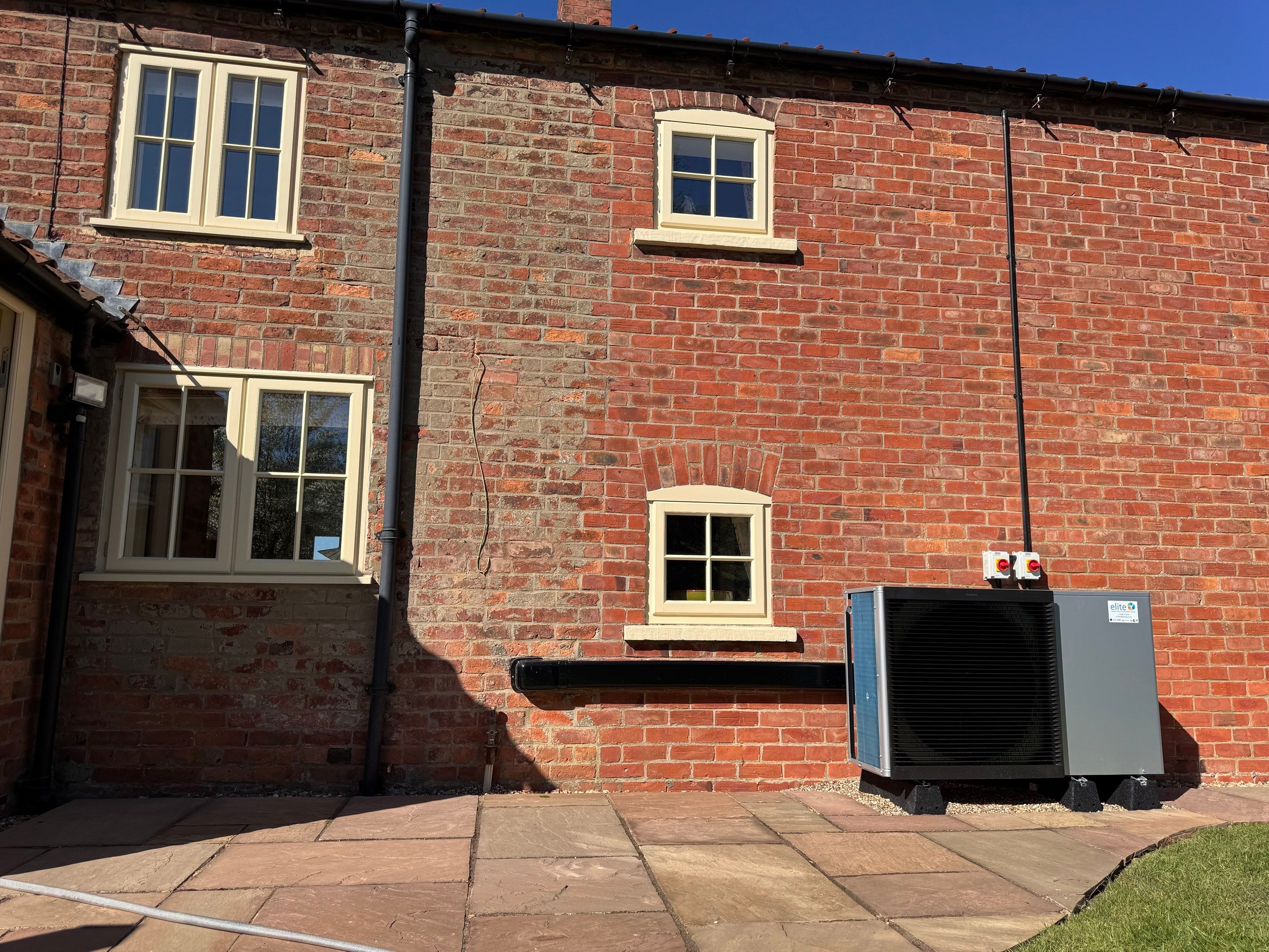 πΏ Project Spotlight | Renewable Heating with Real Style by Elite Services Group Ltd