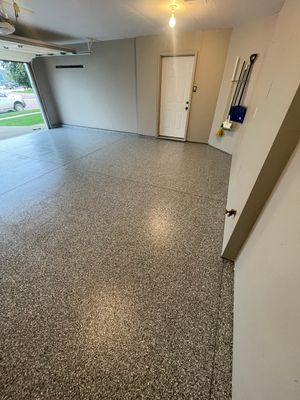 Custom Polyurea Flake Garage Floor Installation in Sioux Falls