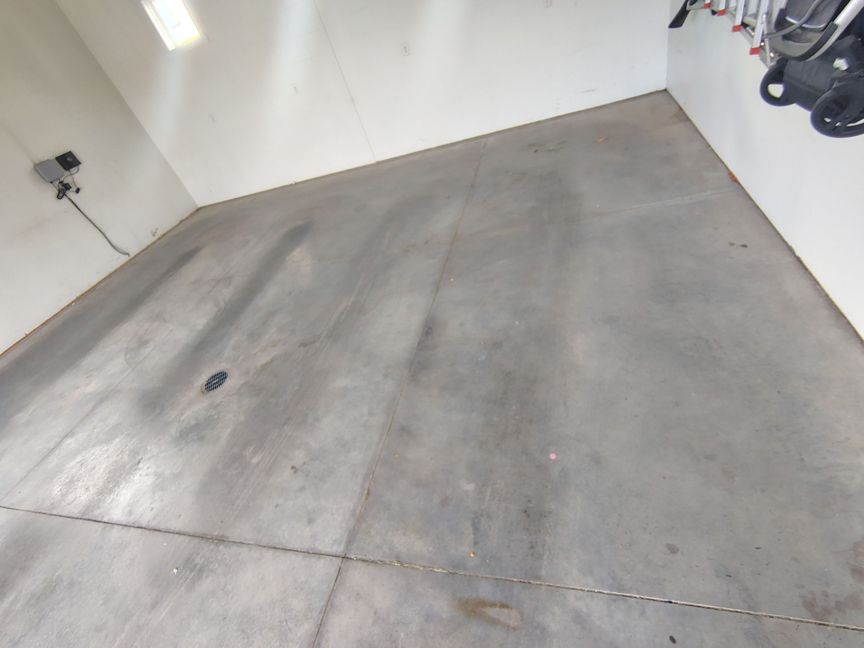 Dell Rapids Multi-Car Garage Concrete Floor Coating and Repair by Select Painting, Coatings & Garage Cabinets