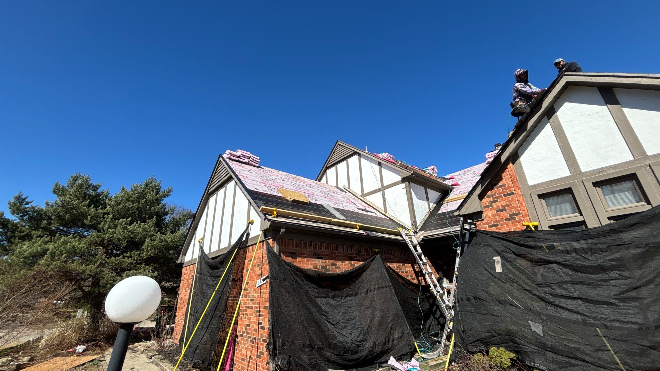 Roof Replacement using Owens Corning by 180 Contractors