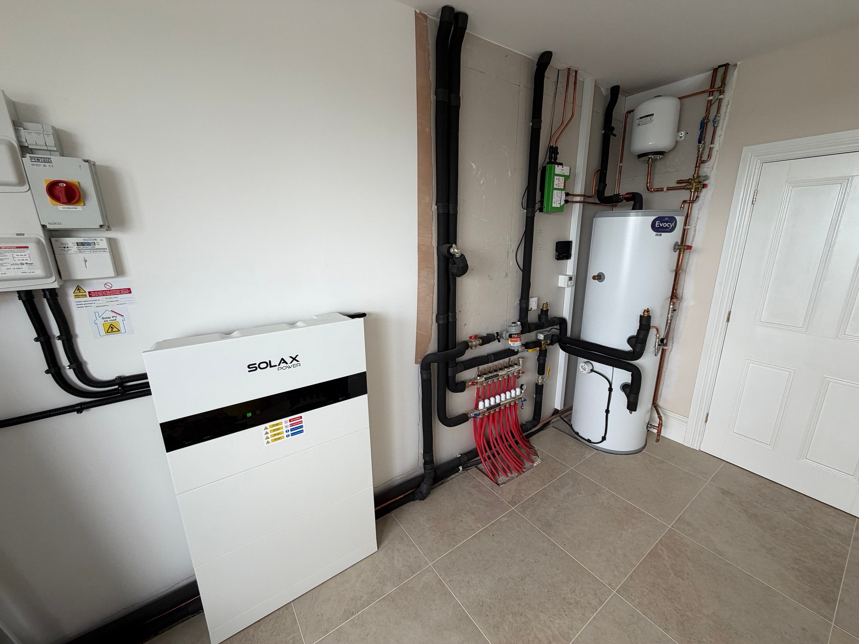 ♻️ Another quality renewable heating upgrade completed by the Elite team in New Ellerby. by Elite Services Group Ltd