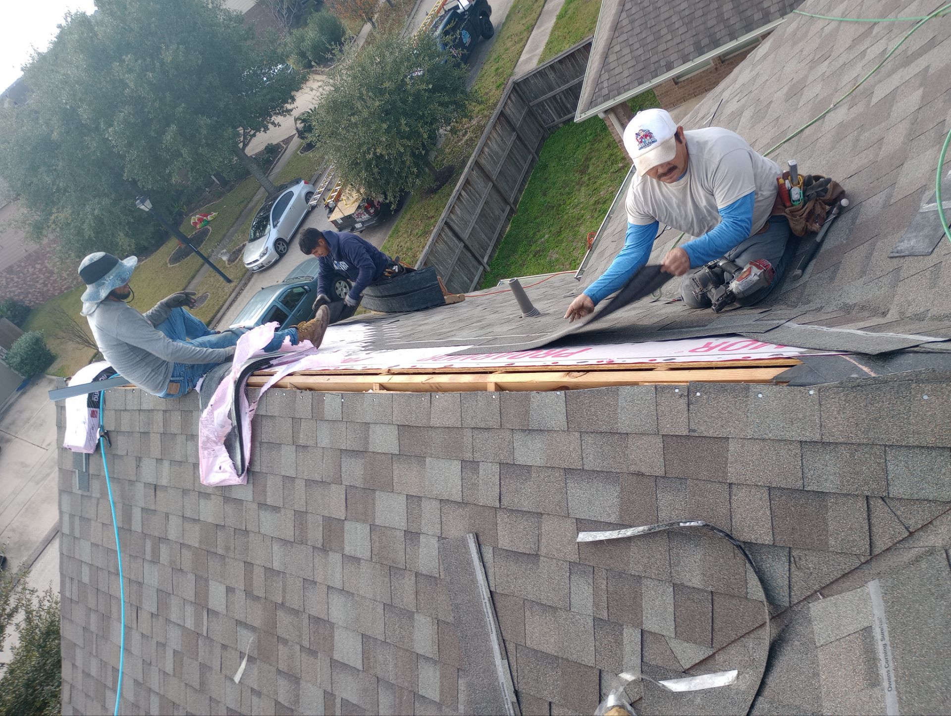 Residential Roofing Installation using Owen's Corning Duration (Lifetime) Shingles by Roof Repair Company