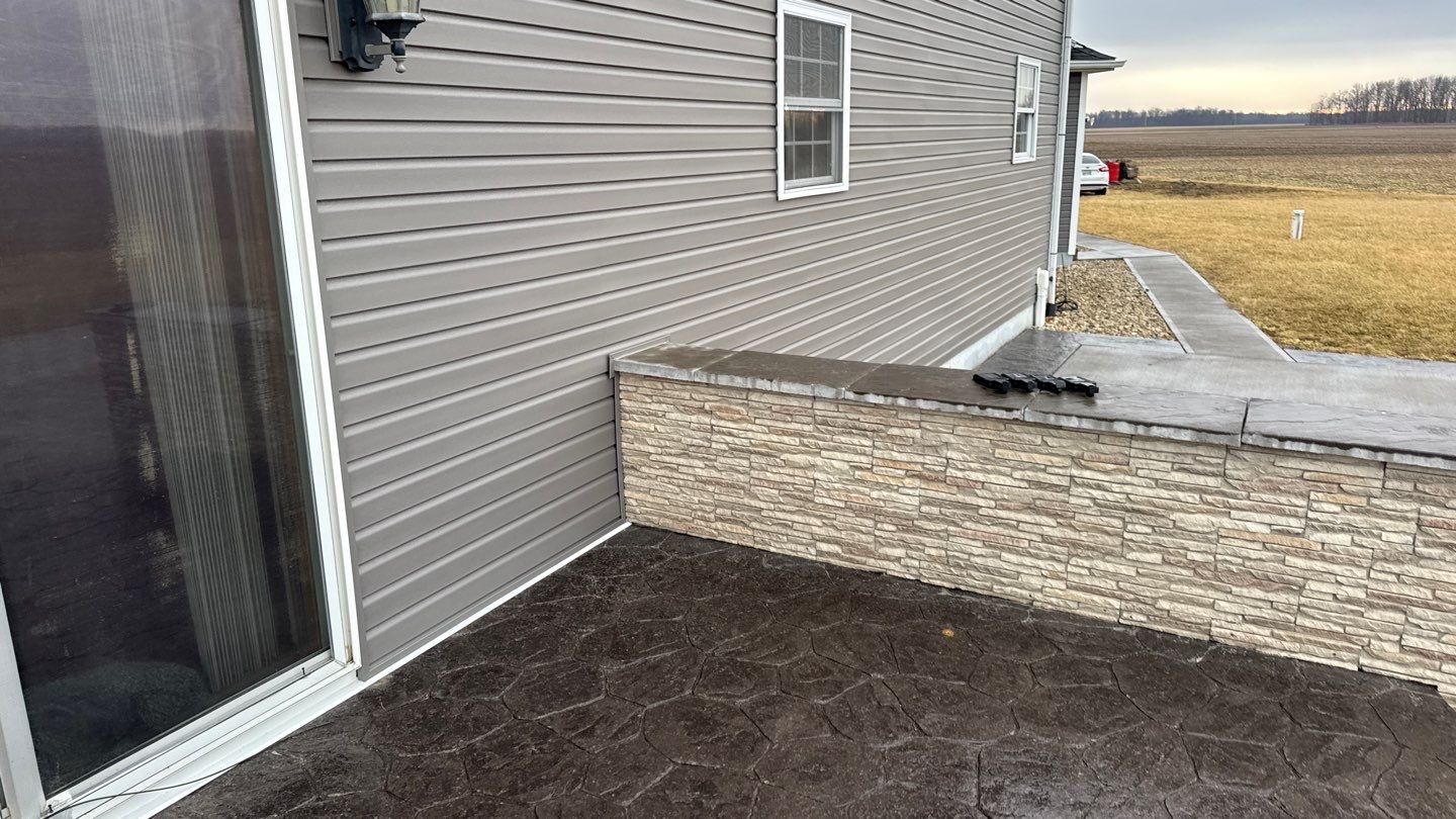 Siding Installation using Alside Coventry D4DL by Nitro Roofing and Construction