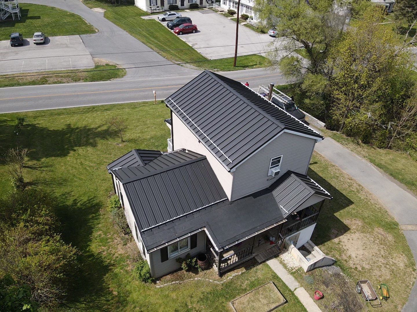 Residential Roofing Installation using Texture Standing Seam by Teflon Roofing