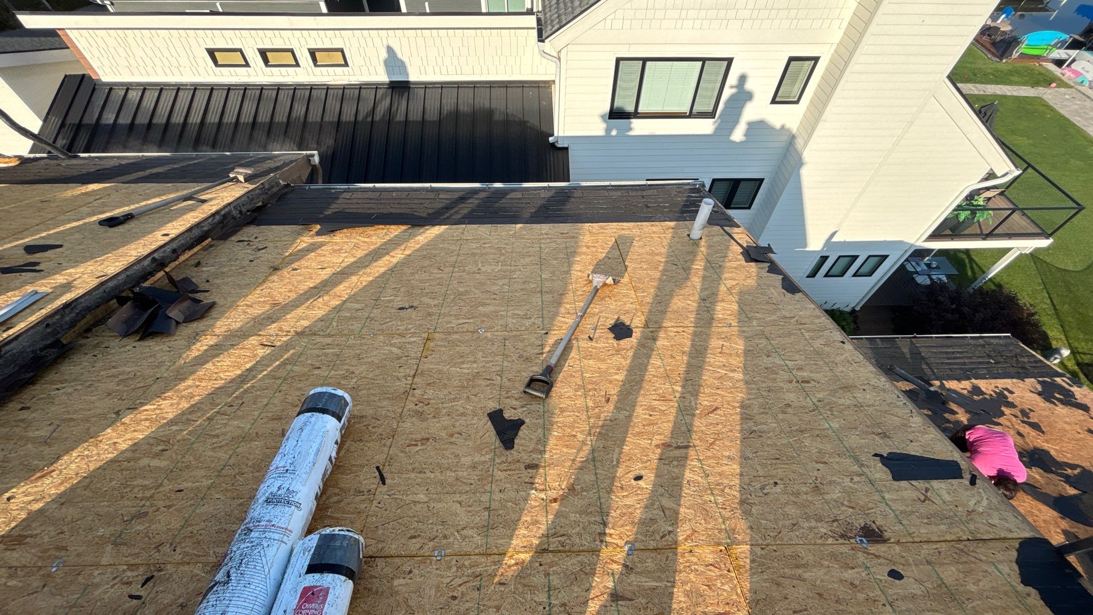 Roof Replacement using Owens Corning Onyx Black by 180 Contractors