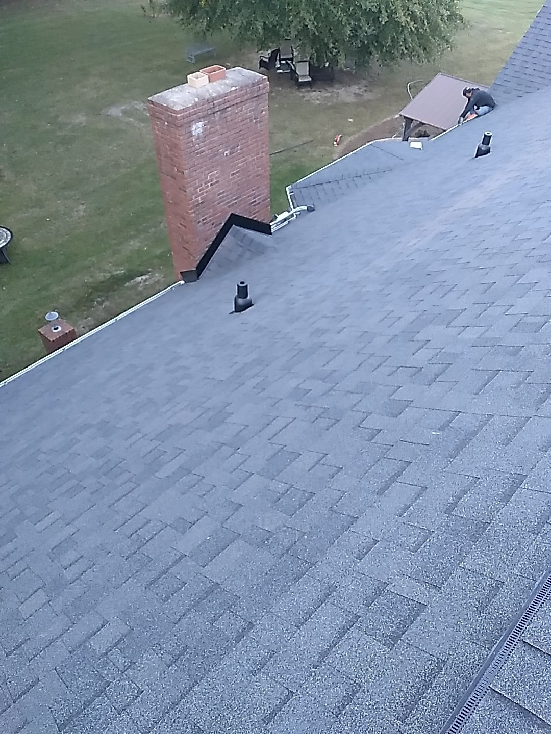 Residential Roofing Installation using Owens Corning Oakridge- Williamsburg Gray by Indigo State Roofing