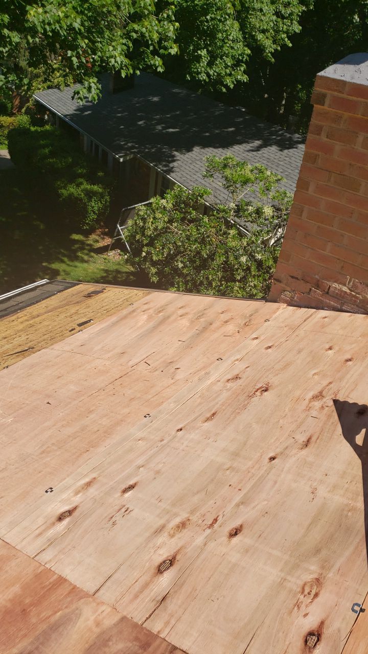 Springfield CertainTeed Landmark Weathered Wood Roof Installation by RM Banning, Inc.