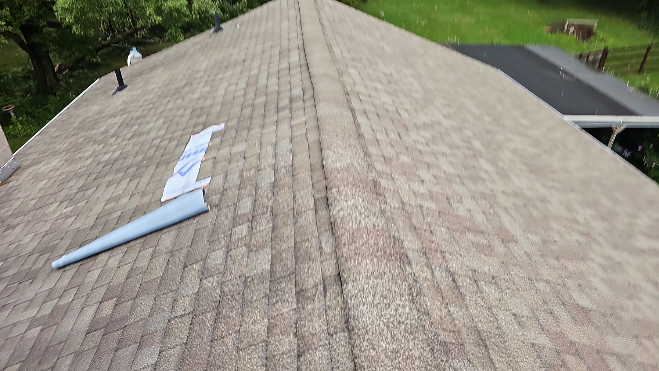 ATLAS PINNACLE COLOR: BLACK SHADOW by Eagle Eye Roofing