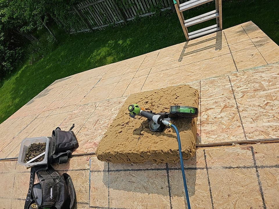 ATLAS PINNACLE COLOR: PRISTINE BLACK by Eagle Eye Roofing