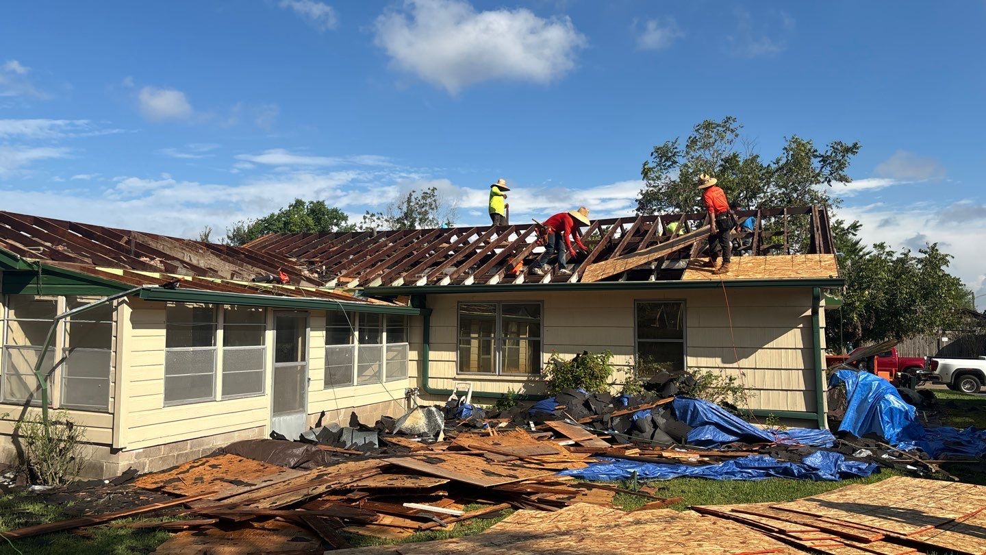 Residential Roofing Installation using Owen's Corning Duration (Lifetime) Shingles by Roof Repair Company