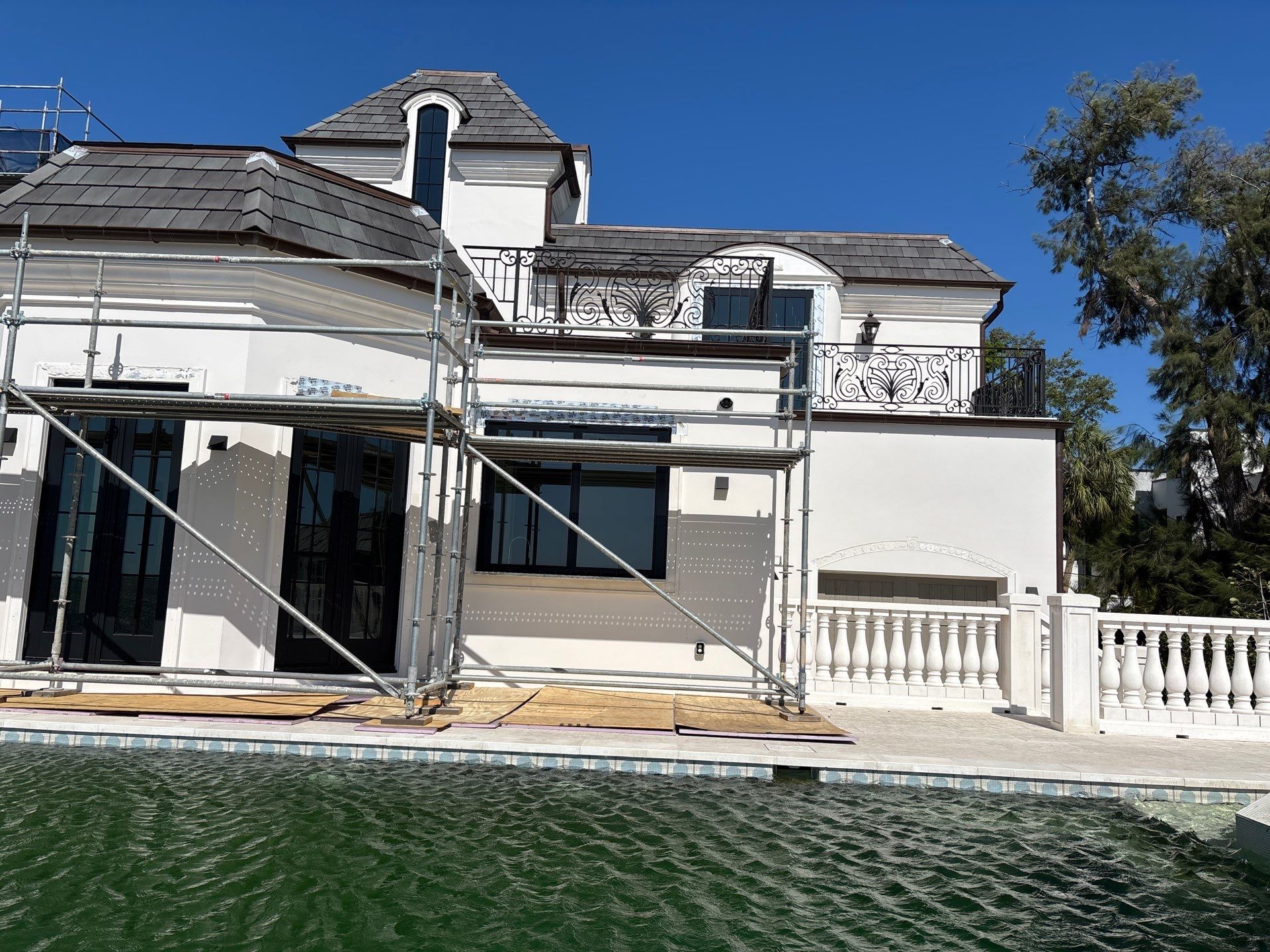 Gutter Installation using Half Round Seamless Gutters in Tampa FL by Gutter Professors