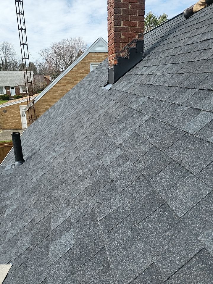 ATLAS PINNACLE COLOR: BLACK SHADOW, DRIP EDGE: BLACK by Eagle Eye Roofing