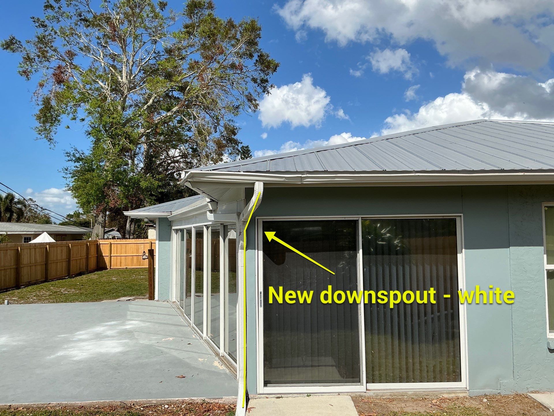 6-Inch Seamless Gutters in Sarasota FL by Gutter Professors