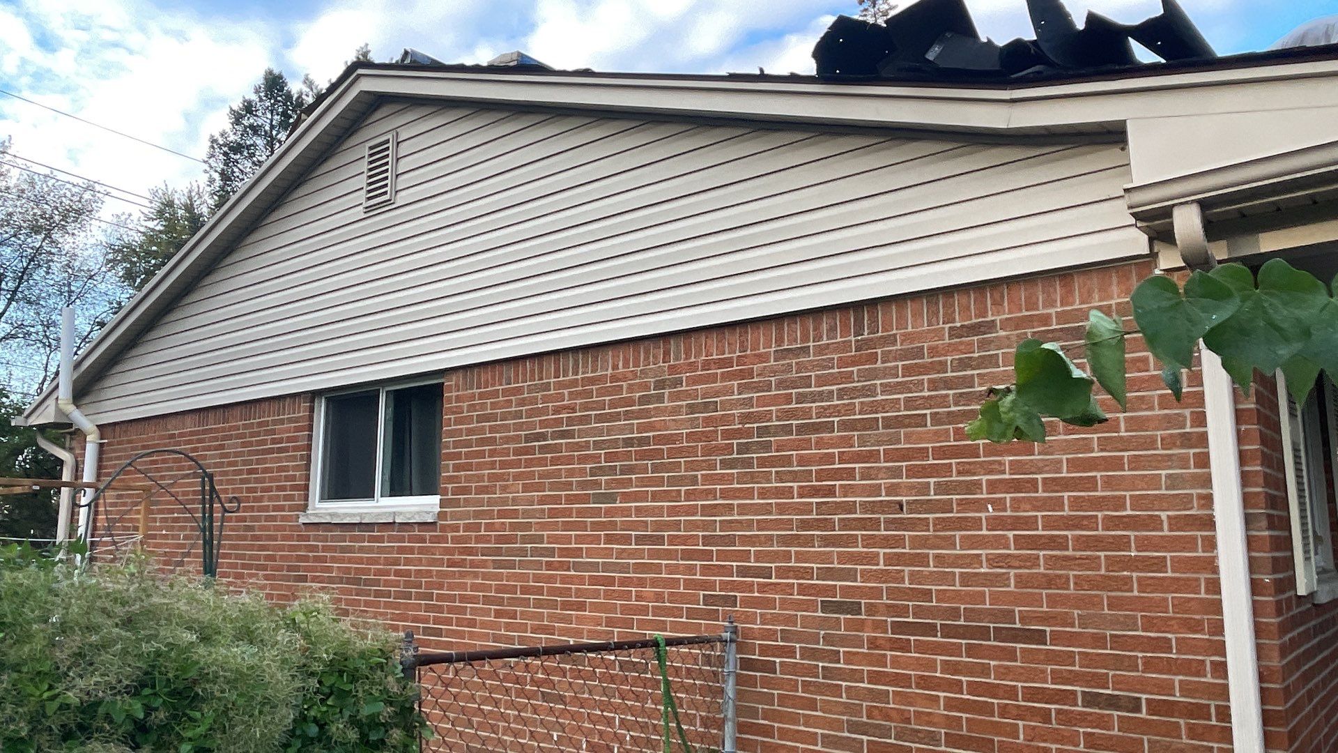 Roof Replacement using CertainTeed Landmark by 180 Contractors