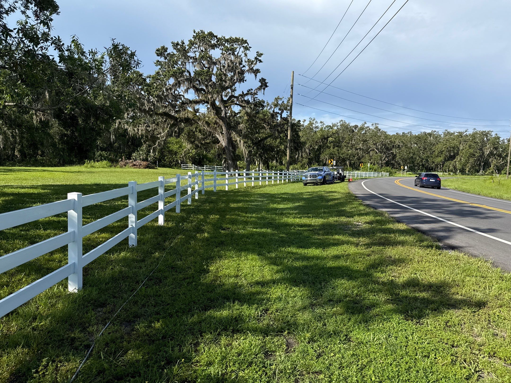 🐎 Vinyl Horse Fence, Entrance Cleaning + House Wash – Parrish, FL by Sunshine AquaWash