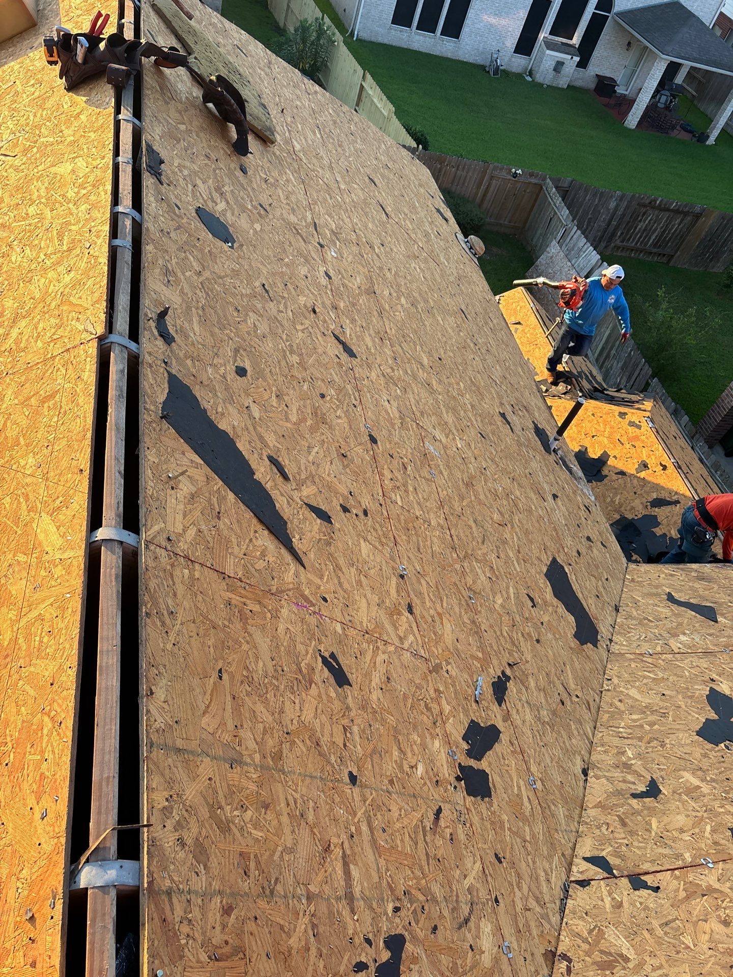 Residential Roofing Installation using Owen's Corning Duration (Lifetime) Shingles by Roof Repair Company