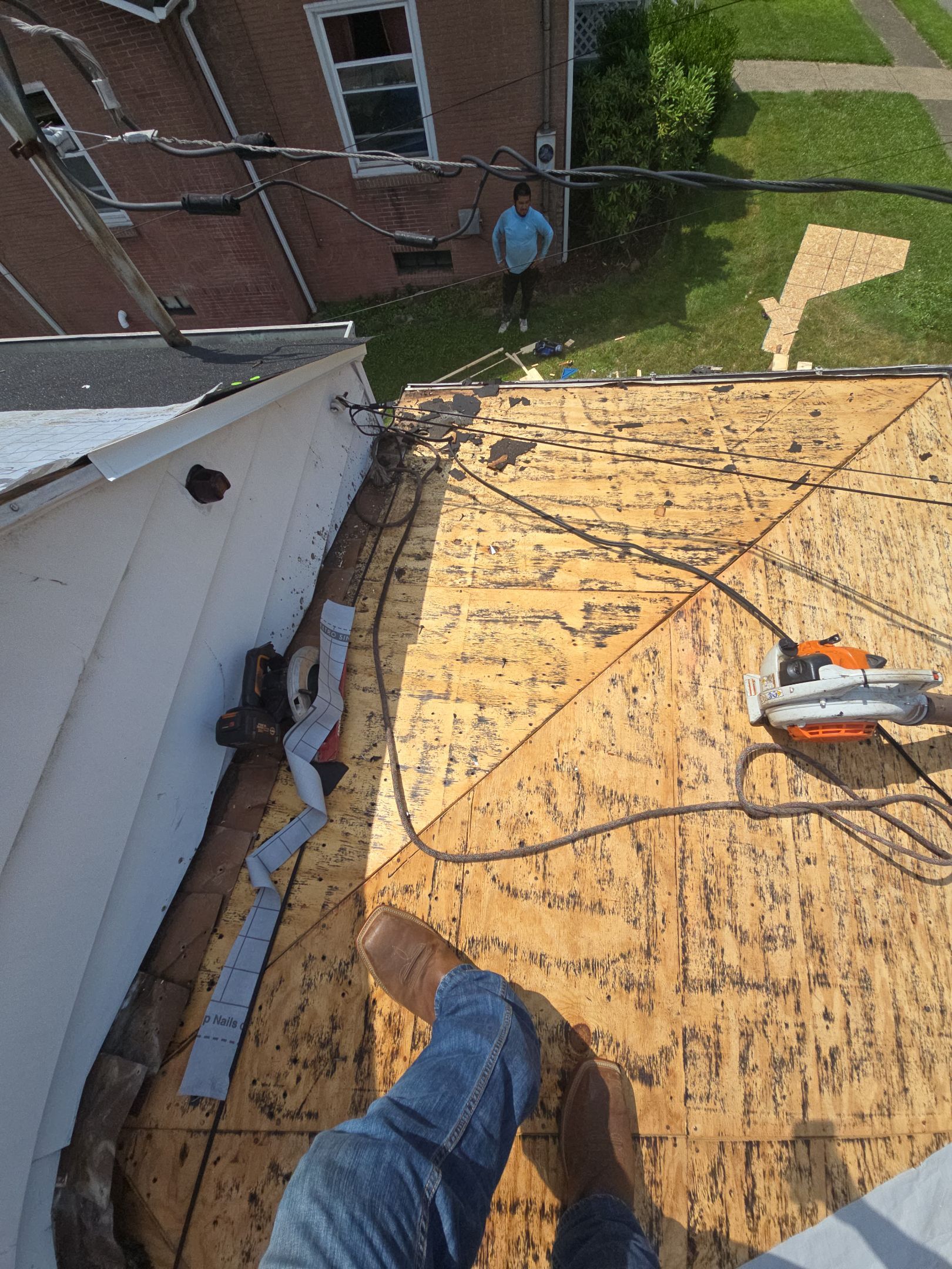 Residential Roofing Installation using GAF Timberline HDZ Williamsburg Slate by Rainstoppers Roofing