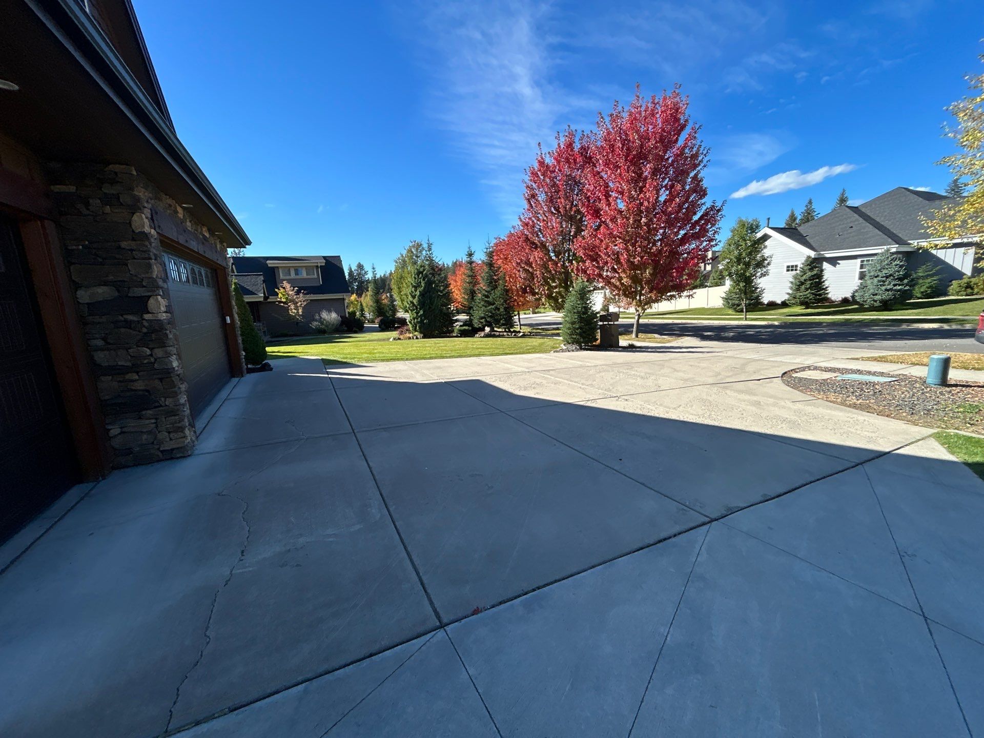 Polyaspartic Garage Floor Coating with Vinyl Flakes in Hayden by Croc Coatings, LLC