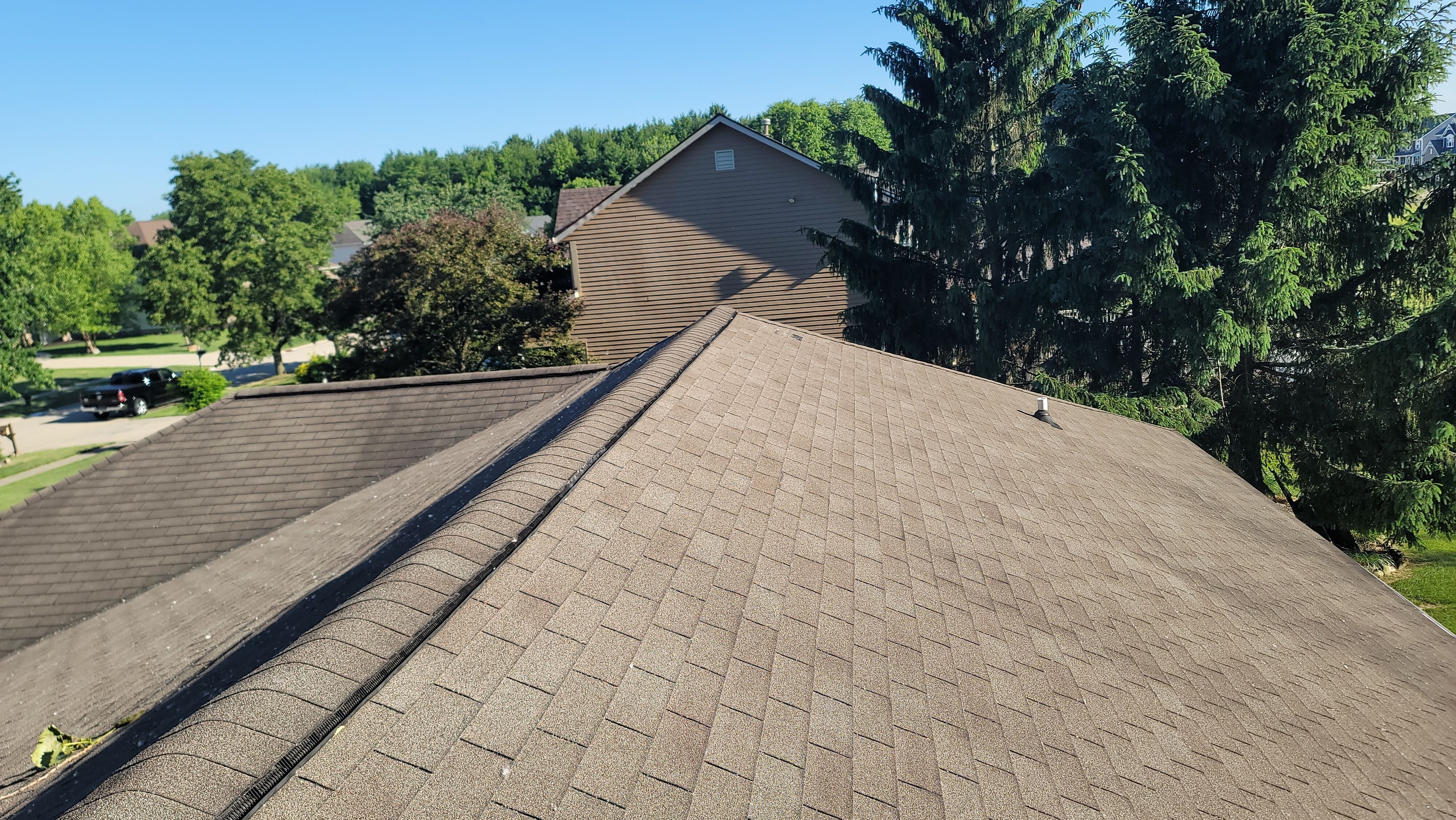 Atlas Pinnacle, Color, Majestic Shake, Drip Edge, Color, White by Eagle Eye Roofing