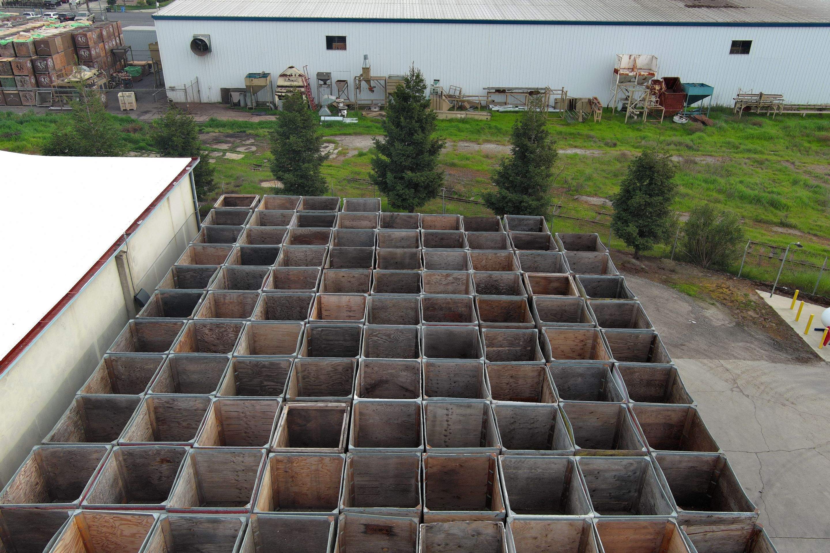 TPO single-ply roofing system using GAF Single-ply TPO 60 mil with 1.5 inch ISO board insulation by Straight Edge Roofing Inc