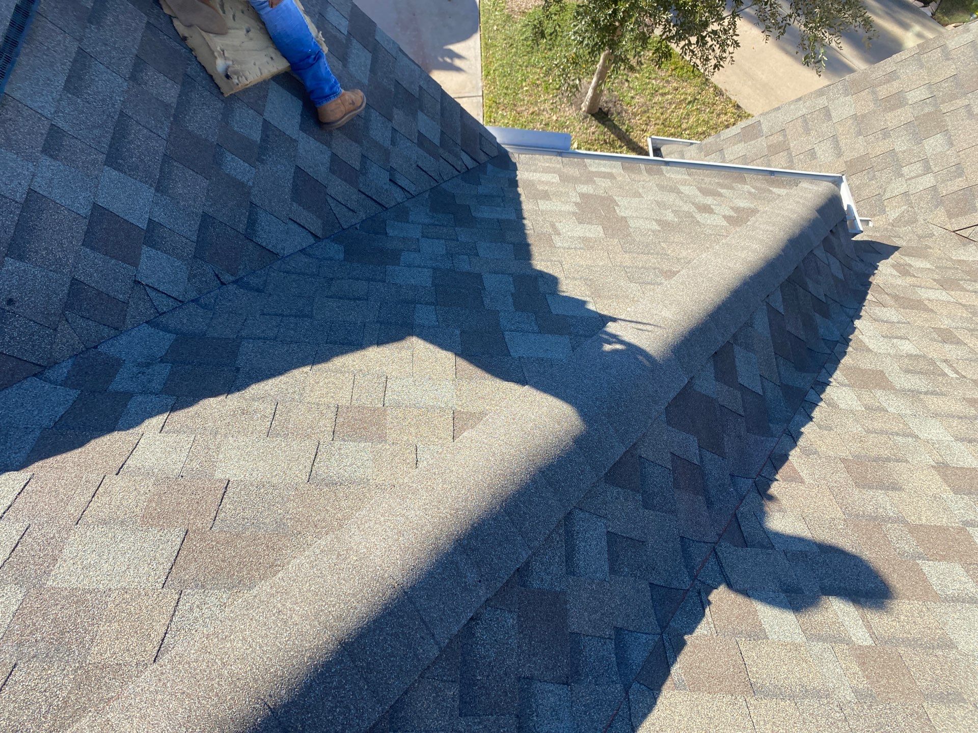 Residential Roofing Installation using Owen's Corning Duration (Lifetime) Shingles by Roof Repair Company