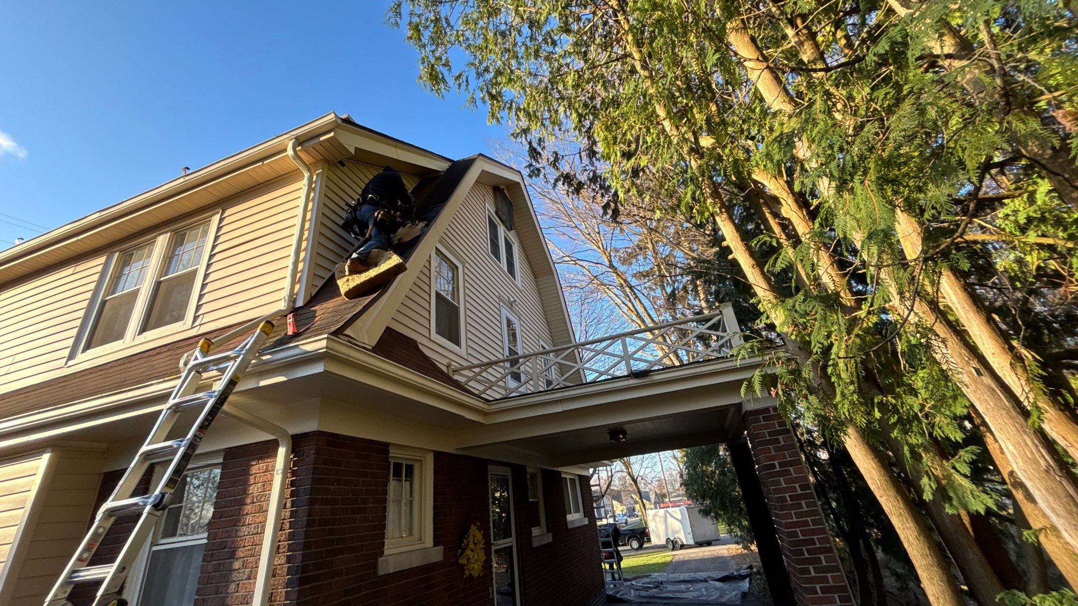 Roof Replacement using Owens Corning Summer Harvest by 180 Contractors