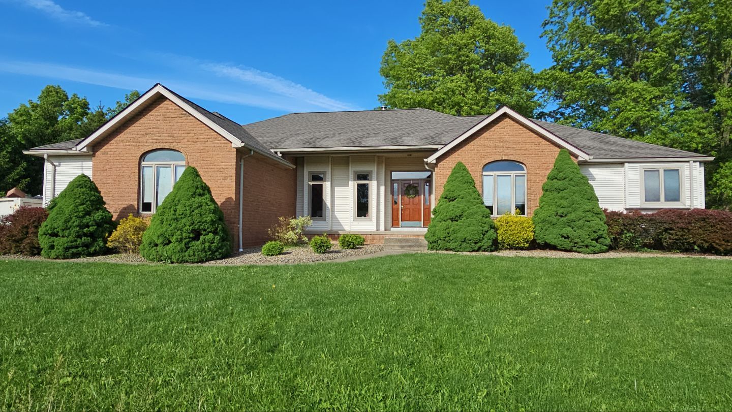 Atlas Pinnacle, Color, Weathered Wood, Drip Edge, Color, Royal Brown by Eagle Eye Roofing