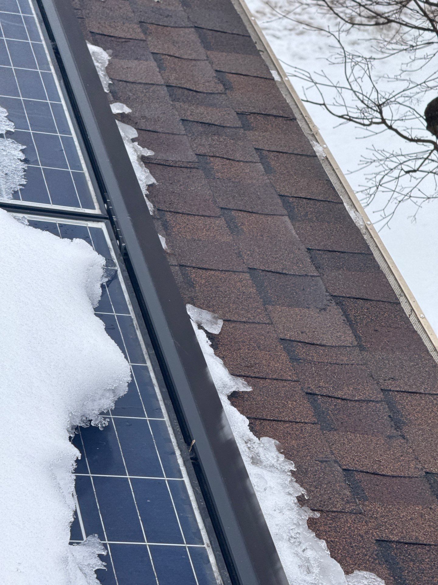 Ice Dam Removal & Snow Removal in Woburn, MA by Mighty Dog Roofing of Greater Middlesex County