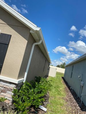 Gutter System with Downspouts in Bradenton FL
